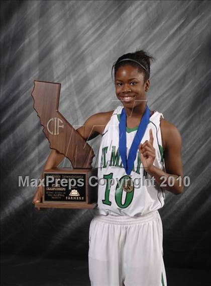 Thumbnail 2 in Bishop Amat vs. St. Mary's (CIF State D3 Award Photos) photogallery.