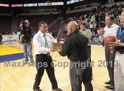 Thumbnail 1 in Bishop Amat vs. St. Mary's (CIF State D3 Award Photos) photogallery.