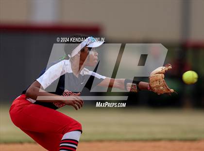 Thumbnail 3 in Warren Central @ South Panola photogallery.