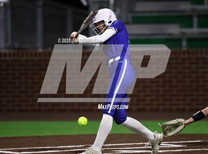 Thumbnail 3 in Van Alstyne @ Caddo Mills photogallery.