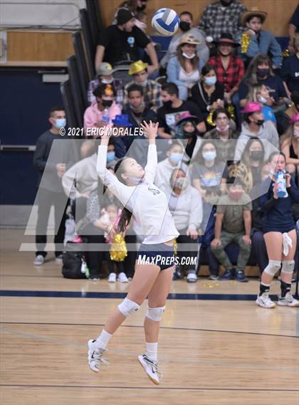 Thumbnail 1 in Bonita Vista vs Mt. Carmel (CIF SDS D3 Semifinal) photogallery.