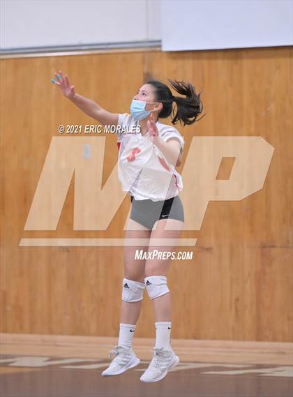 Thumbnail 2 in Bonita Vista vs Mt. Carmel (CIF SDS D3 Semifinal) photogallery.