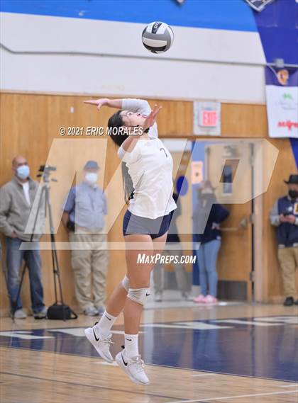 Thumbnail 1 in Bonita Vista vs Mt. Carmel (CIF SDS D3 Semifinal) photogallery.