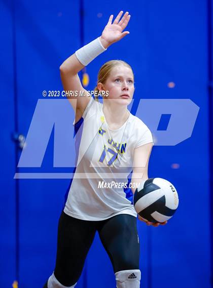 Thumbnail 2 in Seven Rivers Christian @ St. John Lutheran photogallery.