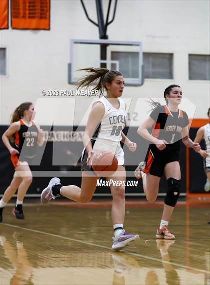Thumbnail 3 in Central Columbia vs. Jersey Shore (PIAA District IV 4A Final) photogallery.