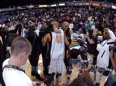 Thumbnail 3 in Dominguez vs. McClymonds (CIF State D1 Final) photogallery.