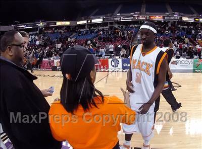 Thumbnail 2 in Dominguez vs. McClymonds (CIF State D1 Final) photogallery.