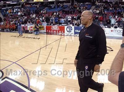 Thumbnail 3 in Dominguez vs. McClymonds (CIF State D1 Final) photogallery.