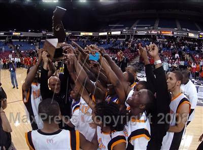 Thumbnail 2 in Dominguez vs. McClymonds (CIF State D1 Final) photogallery.