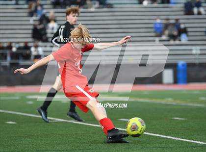 Thumbnail 2 in Lincoln vs. Jesuit (OSAA 6A Quarterfinal) photogallery.