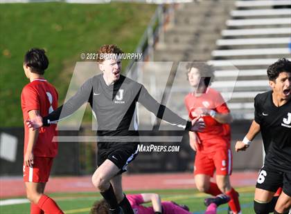 Thumbnail 3 in Lincoln vs. Jesuit (OSAA 6A Quarterfinal) photogallery.