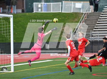 Thumbnail 2 in Lincoln vs. Jesuit (OSAA 6A Quarterfinal) photogallery.