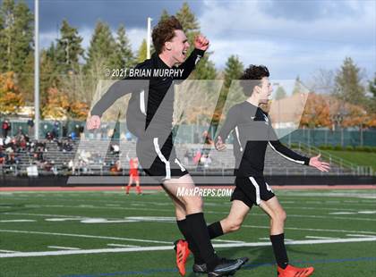 Thumbnail 3 in Lincoln vs. Jesuit (OSAA 6A Quarterfinal) photogallery.