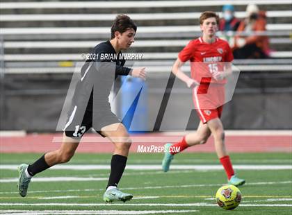 Thumbnail 3 in Lincoln vs. Jesuit (OSAA 6A Quarterfinal) photogallery.