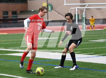 Thumbnail 2 in Lincoln vs. Jesuit (OSAA 6A Quarterfinal) photogallery.