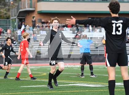 Thumbnail 2 in Lincoln vs. Jesuit (OSAA 6A Quarterfinal) photogallery.