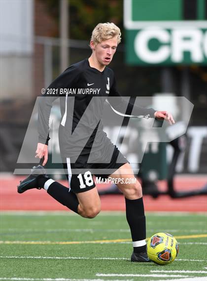 Thumbnail 2 in Lincoln vs. Jesuit (OSAA 6A Quarterfinal) photogallery.
