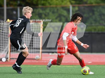Thumbnail 2 in Lincoln vs. Jesuit (OSAA 6A Quarterfinal) photogallery.
