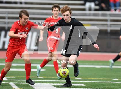 Thumbnail 3 in Lincoln vs. Jesuit (OSAA 6A Quarterfinal) photogallery.