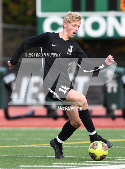 Thumbnail 3 in Lincoln vs. Jesuit (OSAA 6A Quarterfinal) photogallery.