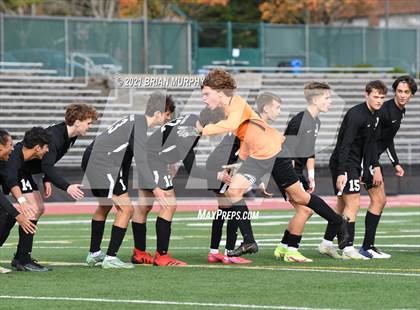 Thumbnail 3 in Lincoln vs. Jesuit (OSAA 6A Quarterfinal) photogallery.