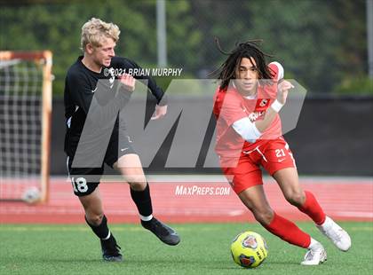Thumbnail 2 in Lincoln vs. Jesuit (OSAA 6A Quarterfinal) photogallery.