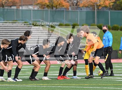 Thumbnail 2 in Lincoln vs. Jesuit (OSAA 6A Quarterfinal) photogallery.
