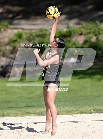 Thumbnail 2 in Trabuco Hills vs. Capistrano Valley photogallery.