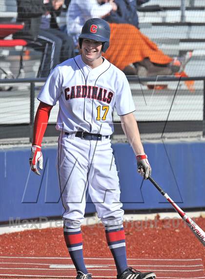 Thumbnail 3 in John Paul II vs. Brook Hill (Texas Private School Classic) photogallery.