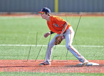 Thumbnail 3 in John Paul II vs. Brook Hill (Texas Private School Classic) photogallery.