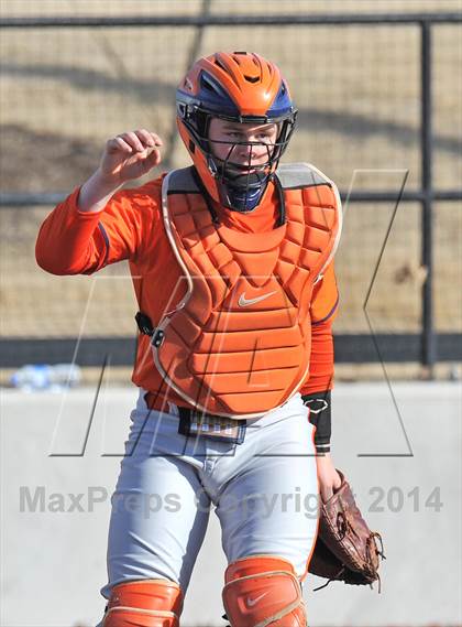 Thumbnail 3 in John Paul II vs. Brook Hill (Texas Private School Classic) photogallery.