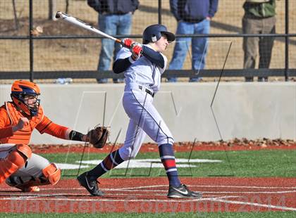 Thumbnail 1 in John Paul II vs. Brook Hill (Texas Private School Classic) photogallery.