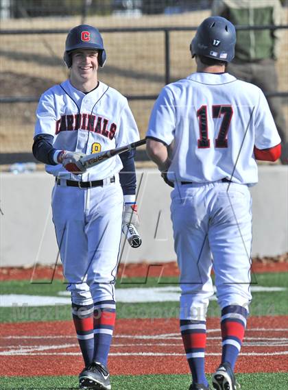 Thumbnail 2 in John Paul II vs. Brook Hill (Texas Private School Classic) photogallery.
