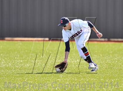 Thumbnail 3 in John Paul II vs. Brook Hill (Texas Private School Classic) photogallery.