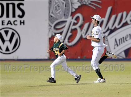 Thumbnail 1 in Mater Dei vs. Edison (CIF SS D1 Playoffs) photogallery.