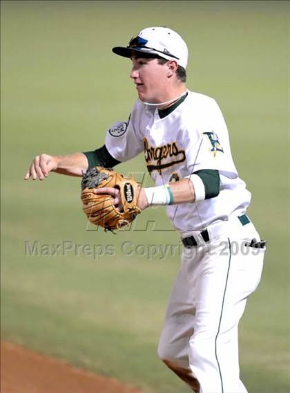Thumbnail 1 in Mater Dei vs. Edison (CIF SS D1 Playoffs) photogallery.