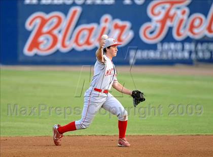 Thumbnail 2 in Mater Dei vs. Edison (CIF SS D1 Playoffs) photogallery.