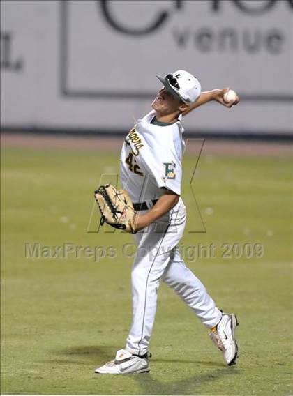 Thumbnail 2 in Mater Dei vs. Edison (CIF SS D1 Playoffs) photogallery.