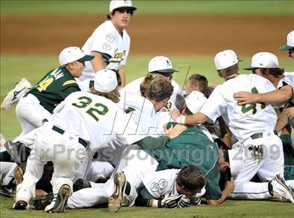 Thumbnail 2 in Mater Dei vs. Edison (CIF SS D1 Playoffs) photogallery.