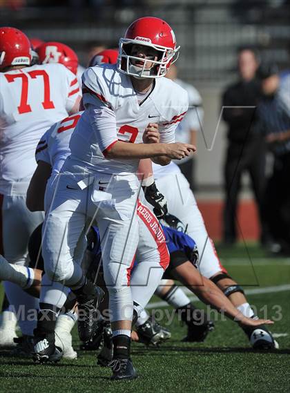 Thumbnail 3 in Grandview vs. Regis Jesuit (CHSAA 5A 2nd Round) photogallery.