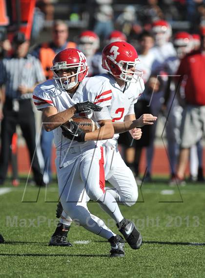 Thumbnail 3 in Grandview vs. Regis Jesuit (CHSAA 5A 2nd Round) photogallery.