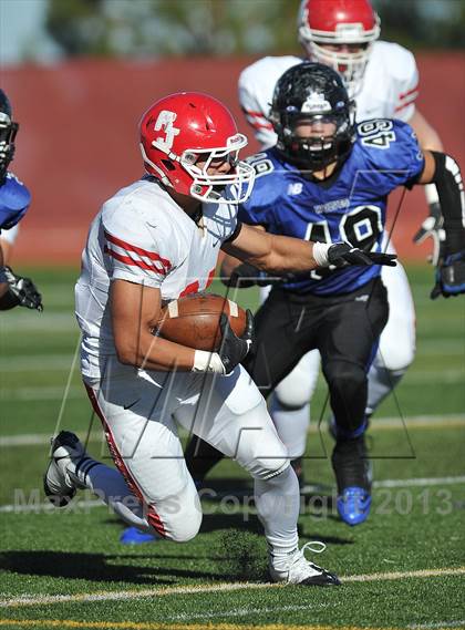 Thumbnail 1 in Grandview vs. Regis Jesuit (CHSAA 5A 2nd Round) photogallery.