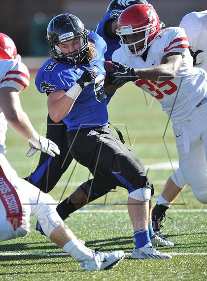 Thumbnail 1 in Grandview vs. Regis Jesuit (CHSAA 5A 2nd Round) photogallery.