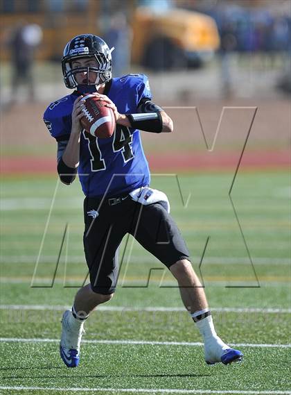 Thumbnail 1 in Grandview vs. Regis Jesuit (CHSAA 5A 2nd Round) photogallery.