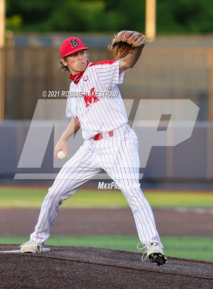 Thumbnail 2 in Plano vs. Marcus (UIL 6A Quarterfinals) photogallery.