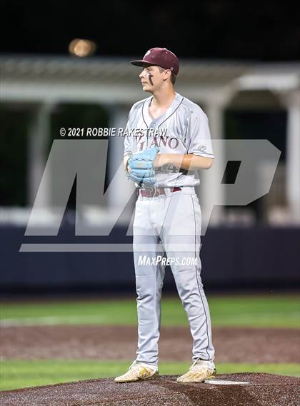 Thumbnail 2 in Plano vs. Marcus (UIL 6A Quarterfinals) photogallery.