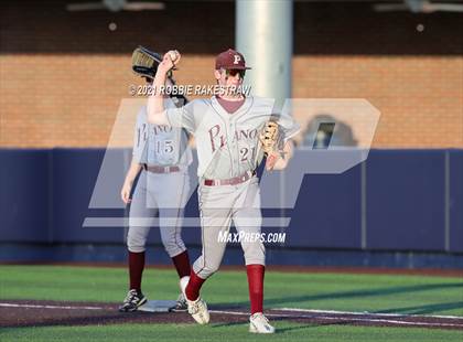 Thumbnail 2 in Plano vs. Marcus (UIL 6A Quarterfinals) photogallery.