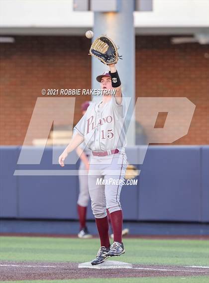Thumbnail 2 in Plano vs. Marcus (UIL 6A Quarterfinals) photogallery.