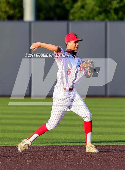Thumbnail 2 in Plano vs. Marcus (UIL 6A Quarterfinals) photogallery.