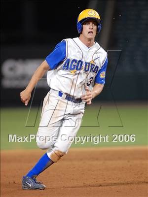 Thumbnail 3 in Agoura vs. Lakewood (D1 Section Final) photogallery.